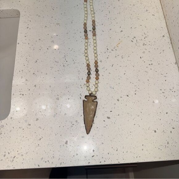 Southwestern/Boho style Long arrowhead beaded necklace w gold accents - Picture 3 of 6
